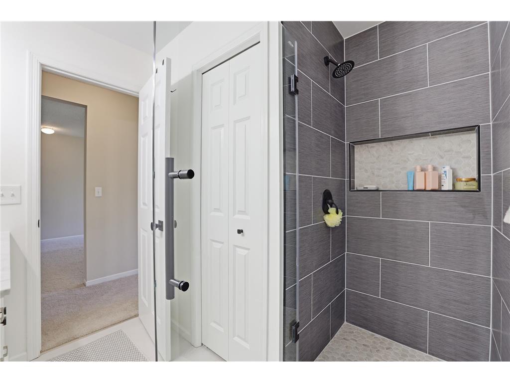 13642 97th Place N Maple Grove MN 55369 7059142 image22