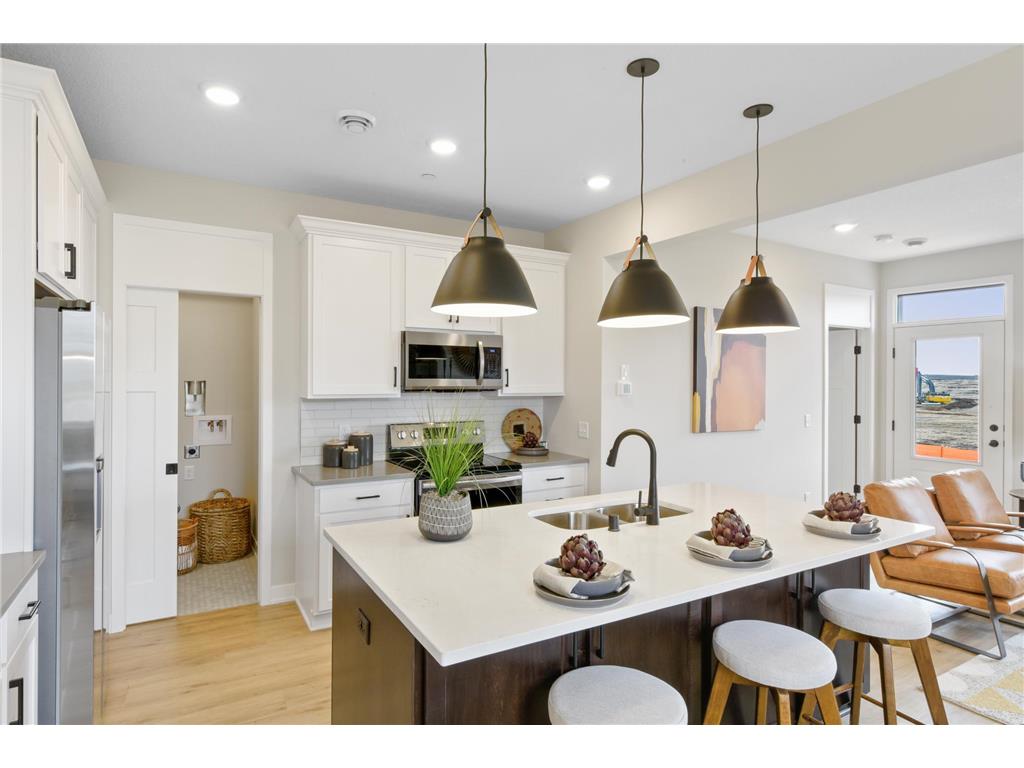 13654 Hollybrook Drive Apple Valley MN 55124 6435053 image1