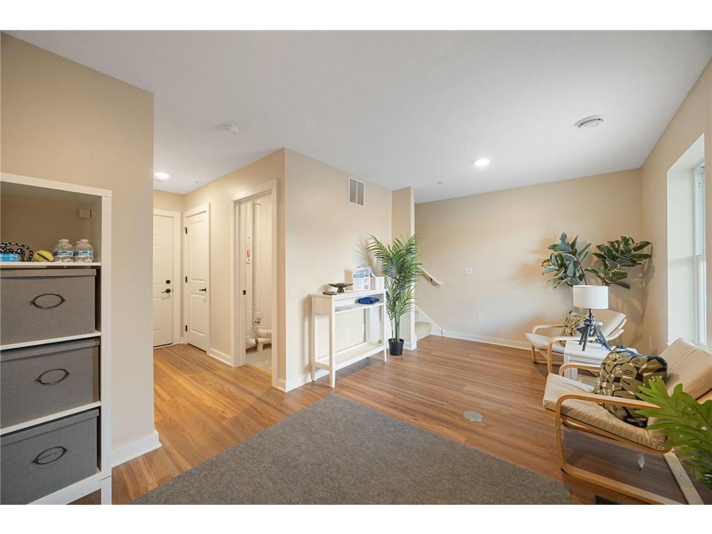 1365 Howard Street N #1 Saint Paul MN 55119 6817308 image3