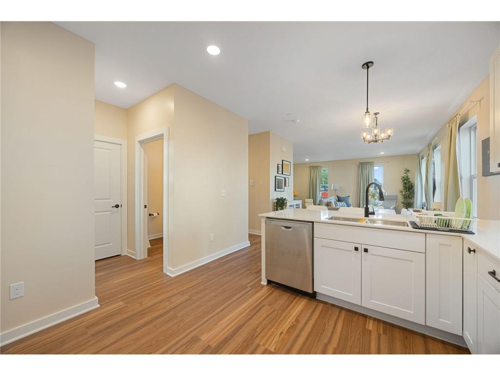 1365 Howard Street N #1 Saint Paul MN 55119 6817308 image8