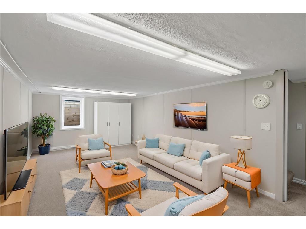 1365 Pinewood Drive Woodbury MN 55125 7028726 image19