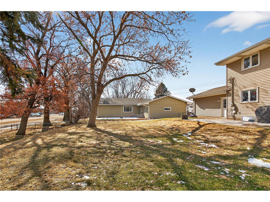 1365 Pinewood Drive Woodbury MN 55125 7028726 image26