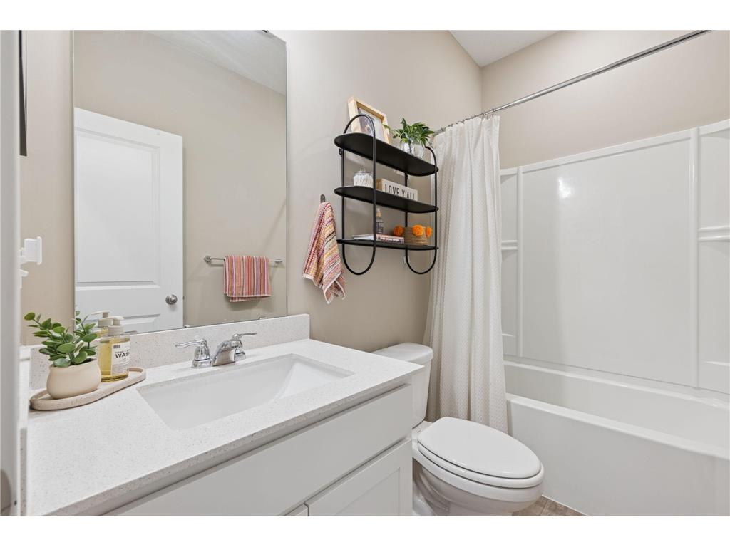 13650 Applewood Trail Rosemount MN 55068 7002965 image6