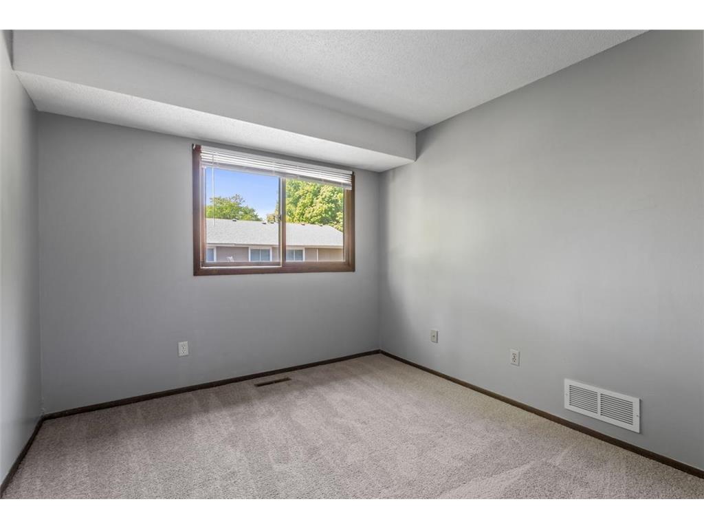 13656 74th Place N Maple Grove MN 55311 7082041 image8