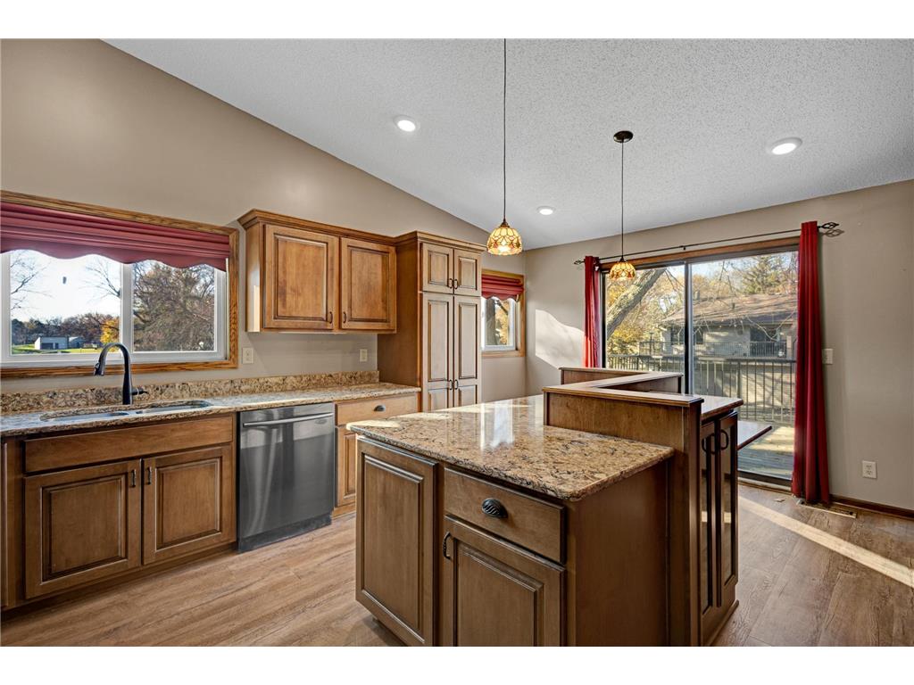 1366 Arden View Drive Arden Hills MN 55112 6817173 image3