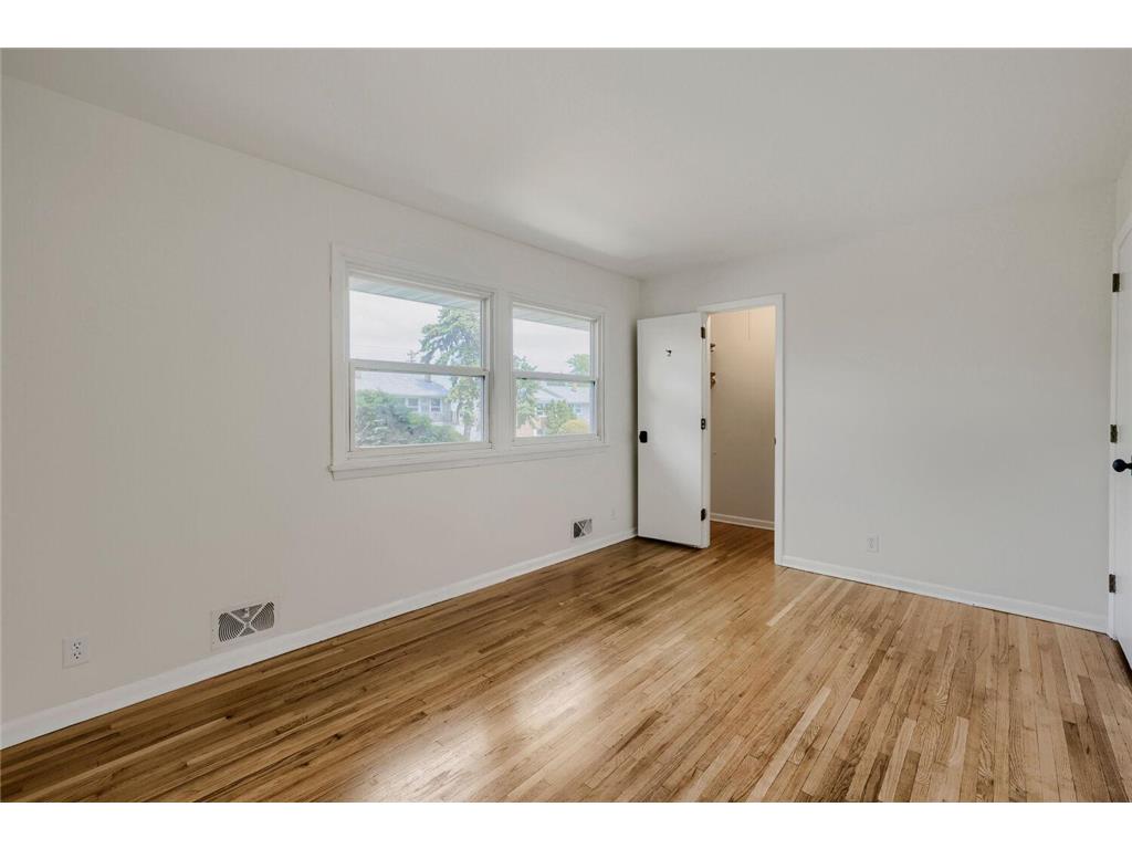 1366 Colonial Drive Roseville MN 55113 7082316 image21