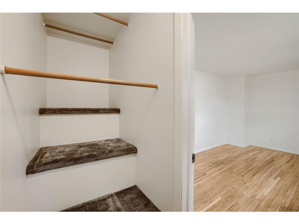 1366 Colonial Drive Roseville MN 55113 7082316 image22