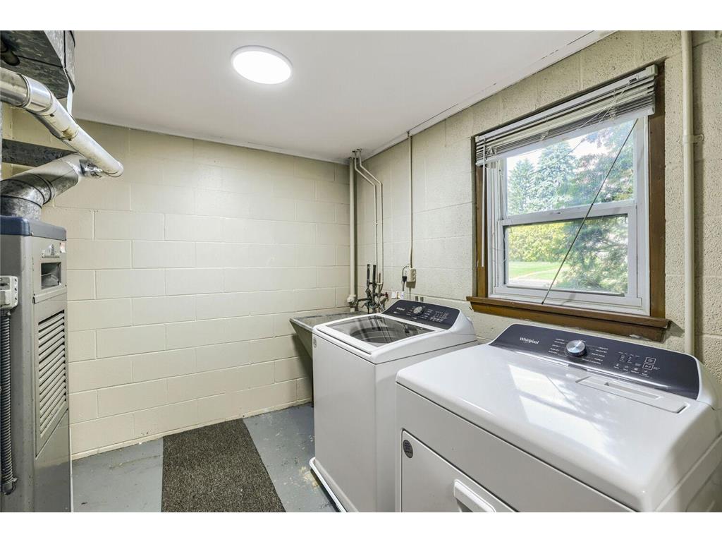 1366 Colonial Drive Roseville MN 55113 7082316 image25