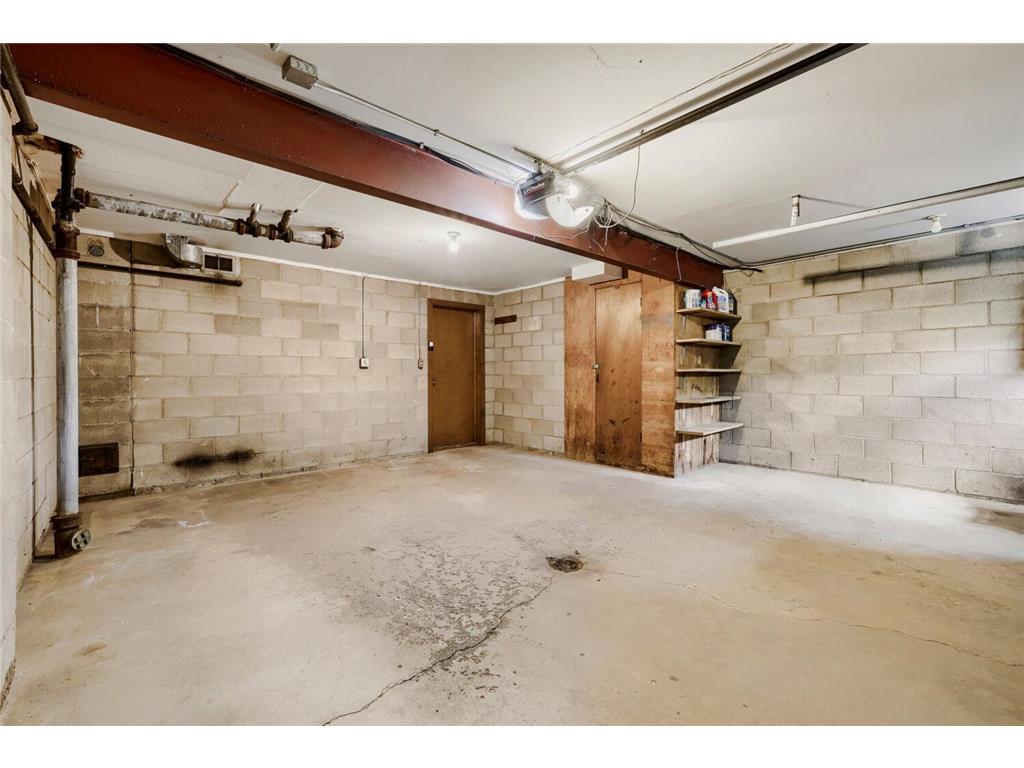 1366 Colonial Drive Roseville MN 55113 7082316 image26