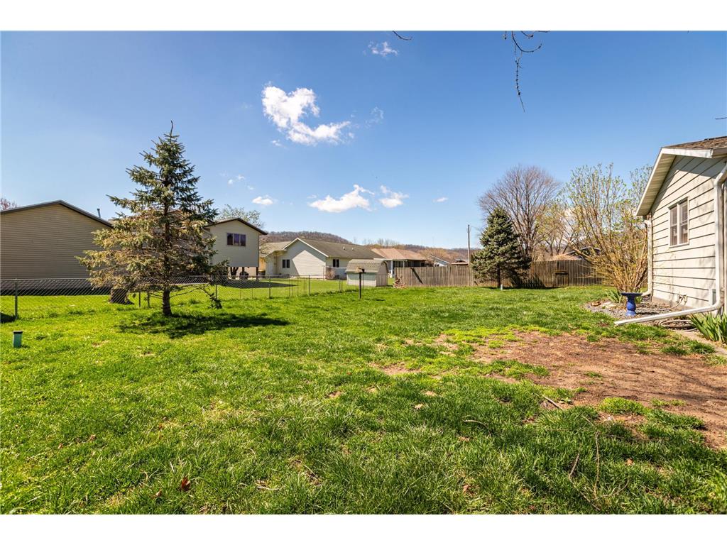 1367 County 25 La Crescent MN 55947 7054032 image25