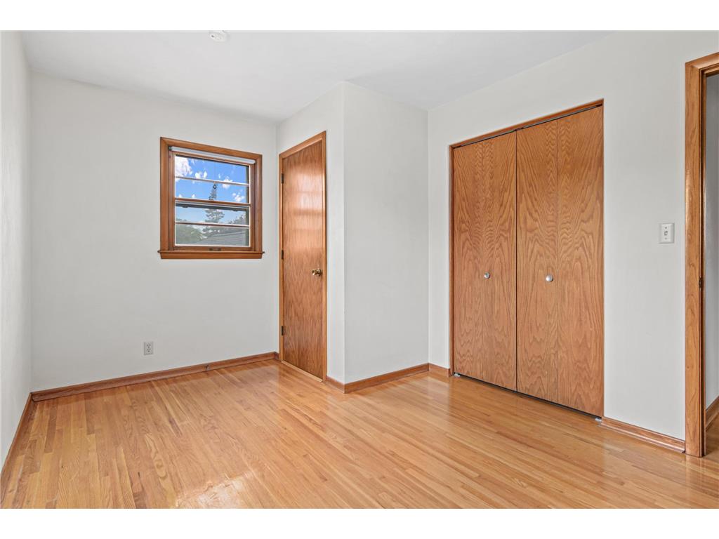 1367 Price Avenue E Maplewood MN 55109 7100800 image19