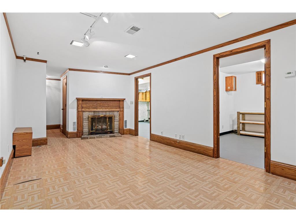 1367 Price Avenue E Maplewood MN 55109 7100800 image21