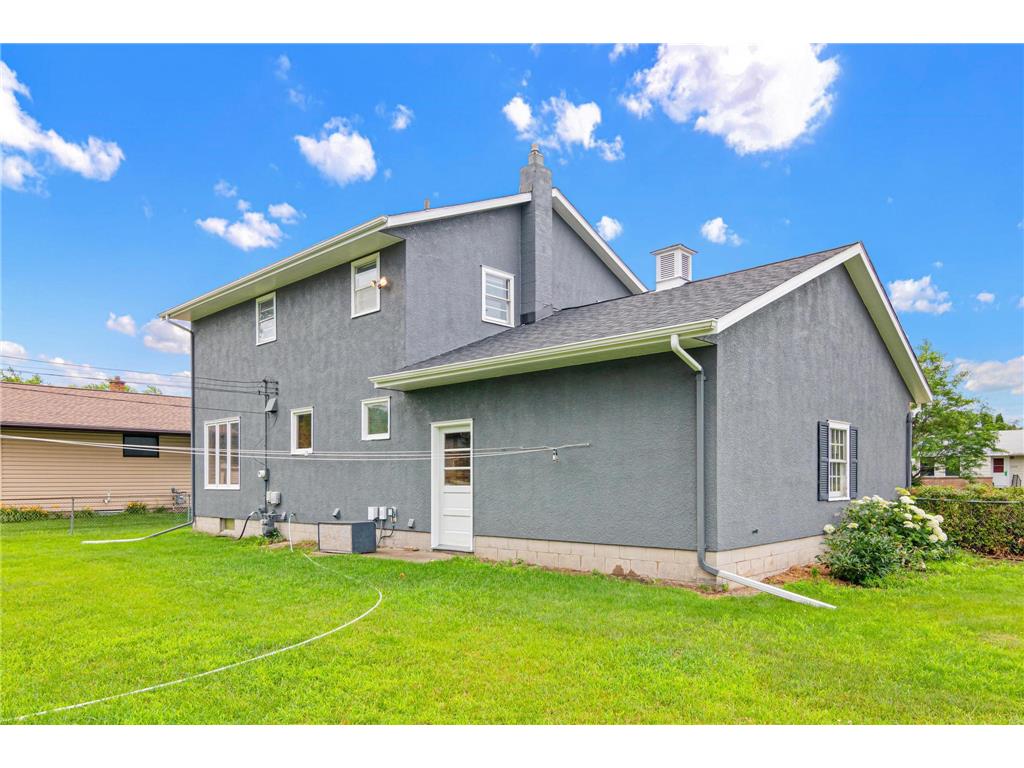 1367 Price Avenue E Maplewood MN 55109 7100800 image29