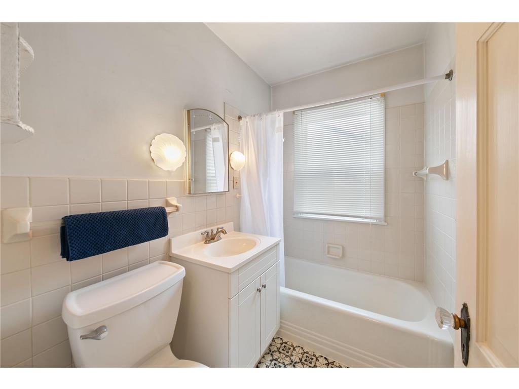 1368 Hartford Avenue Saint Paul MN 55116 7031809 image15
