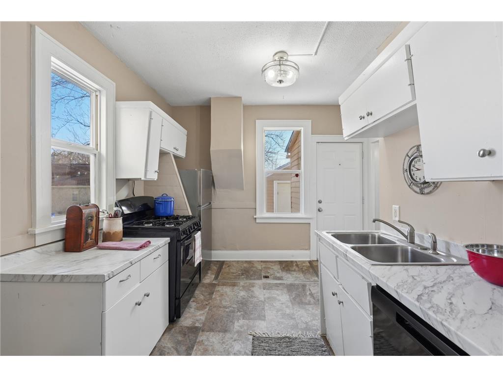 1368 Payne Avenue Saint Paul MN 55130 7071720 image12