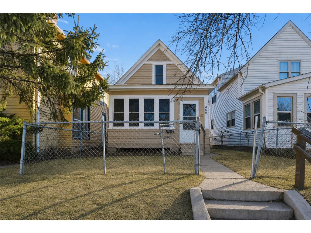 1368 Payne Avenue Saint Paul MN 55130 7071720 image2