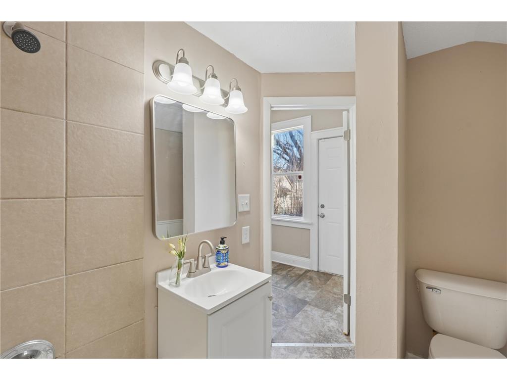 1368 Payne Avenue Saint Paul MN 55130 7071720 image21