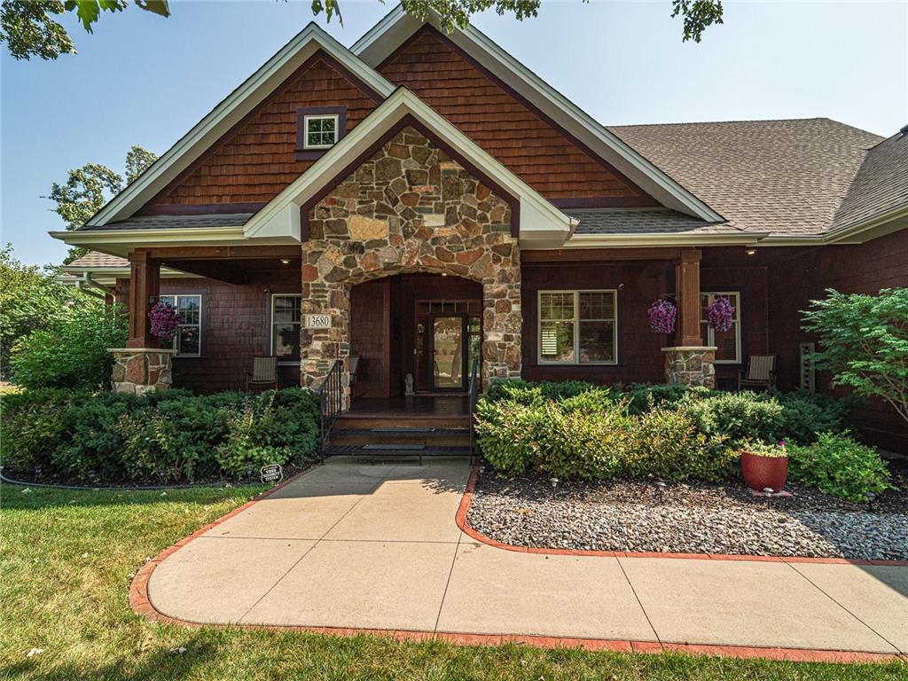 13680 Gossamer Way Apple Valley MN 55124 6449990 image1