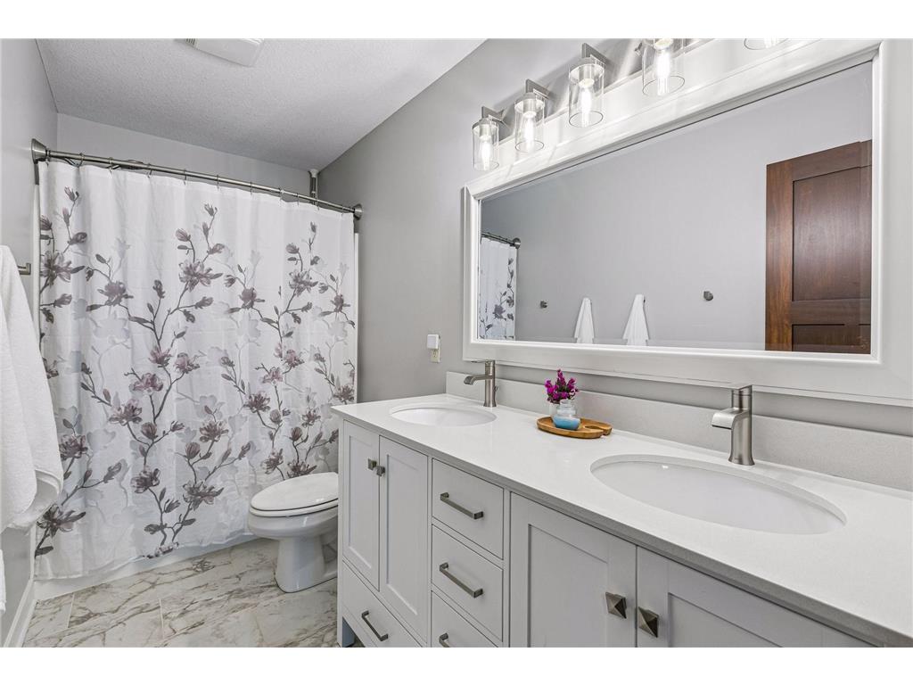 13694 Grafton Court Apple Valley MN 55124 7061817 image34