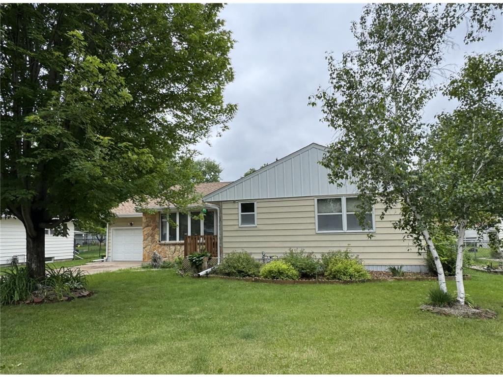 137 20th Avenue S Saint Cloud MN 56301 6739063 image1