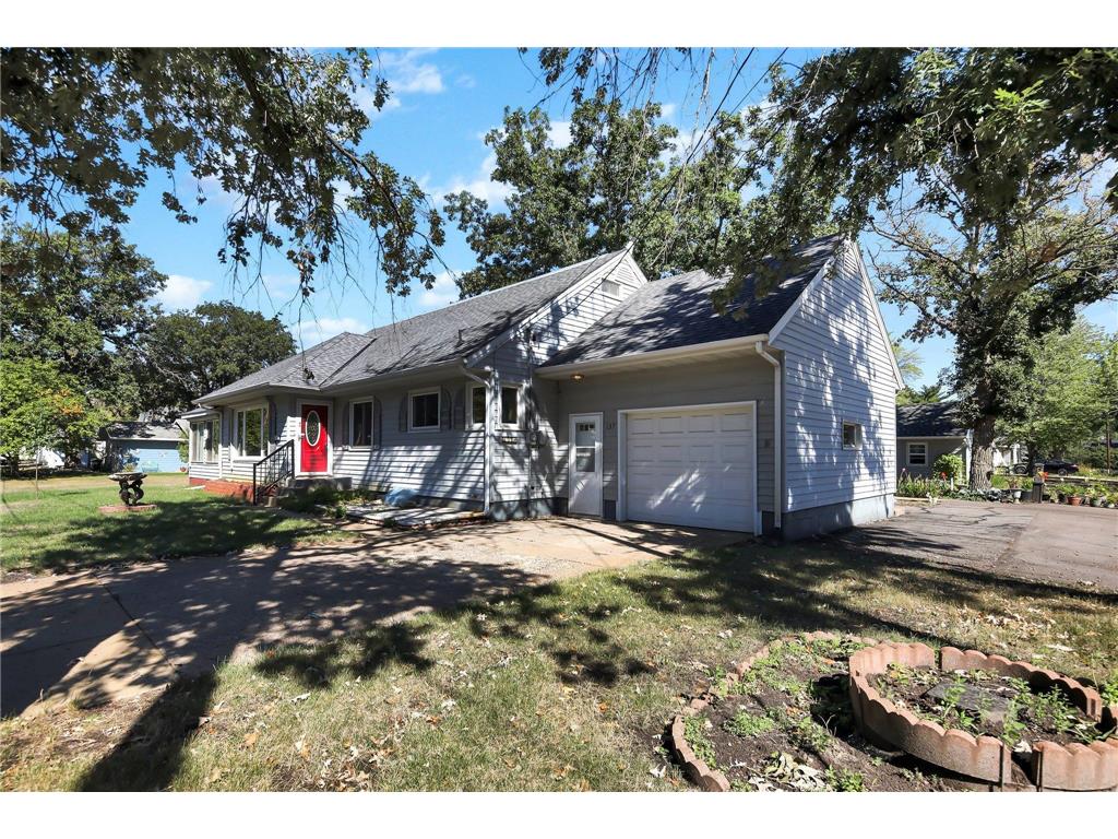 137 2nd Street N, Waite Park, MN, 56387 MLS 6413910 Edina Realty