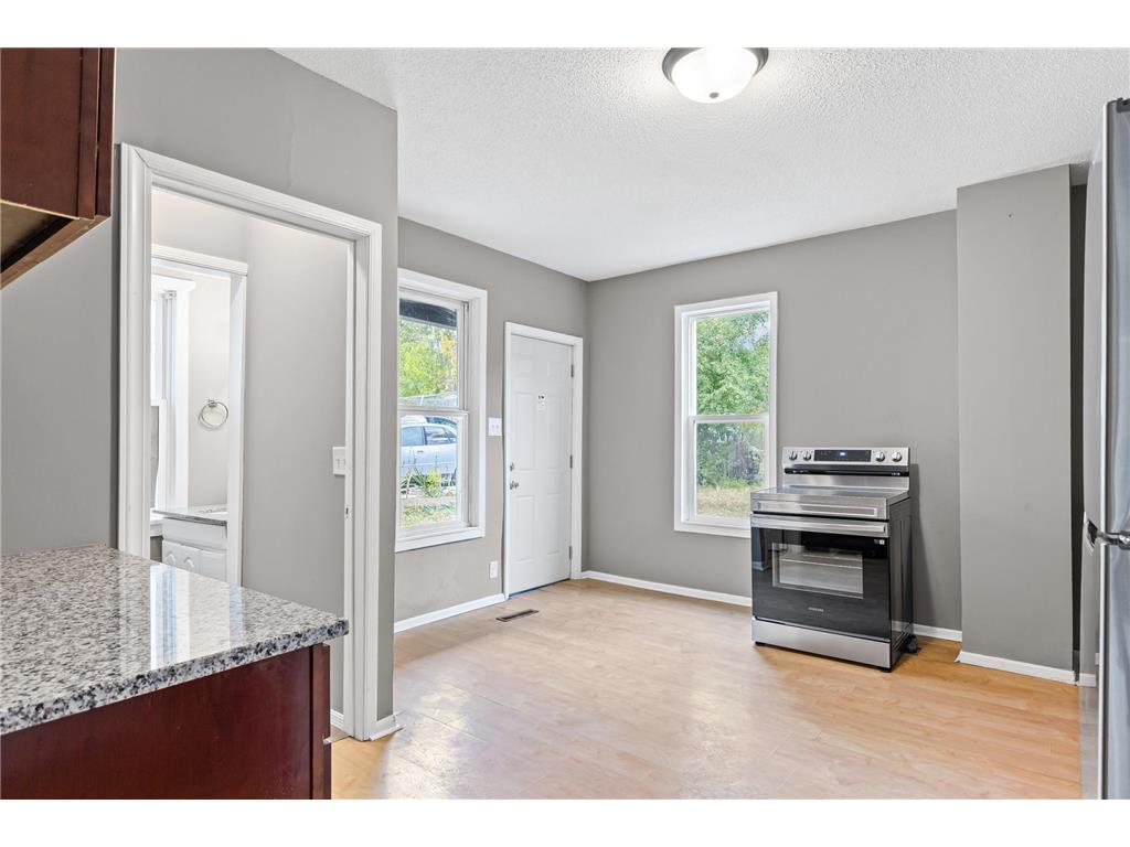 137 Cayuga Street Saint Paul MN 55117 6807934 image8