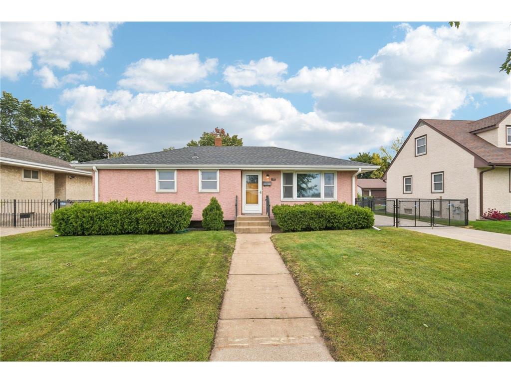 137 South Street E South Saint Paul MN 55075 6783209 image1