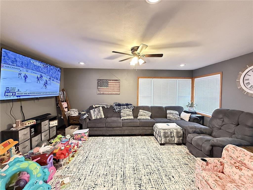137 W 4th Street S Cottonwood MN 56229 7063497 image12