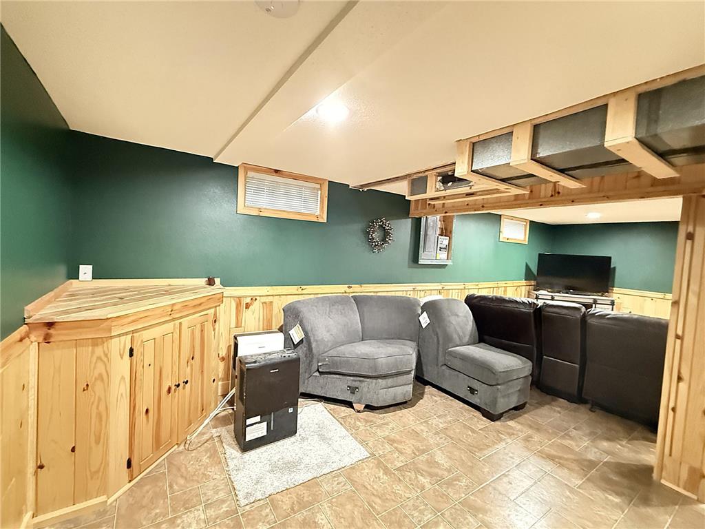137 W 4th Street S Cottonwood MN 56229 7063497 image25