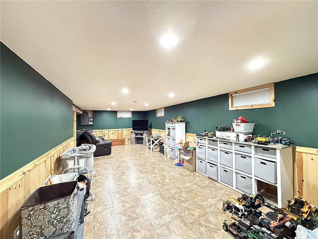 137 W 4th Street S Cottonwood MN 56229 7063497 image28