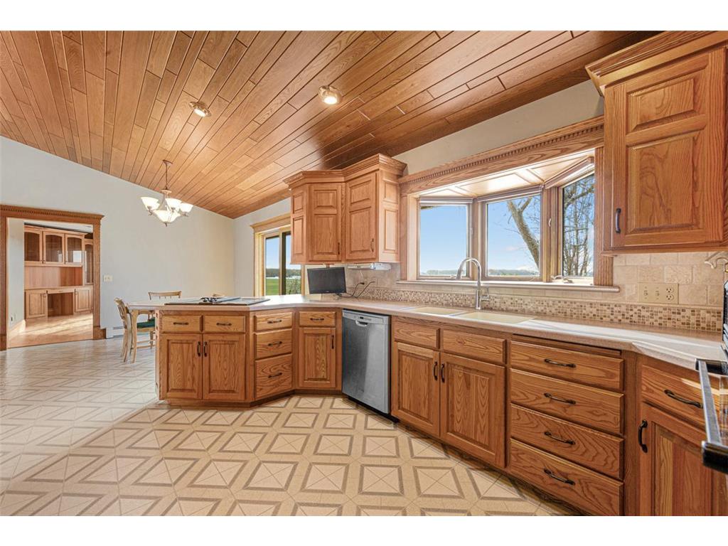 13701 Bagley Avenue Faribault MN 55021 6638921 image33