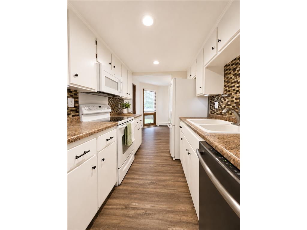 13709 Nicollet Avenue #101 Burnsville MN 55337 7071005 image8