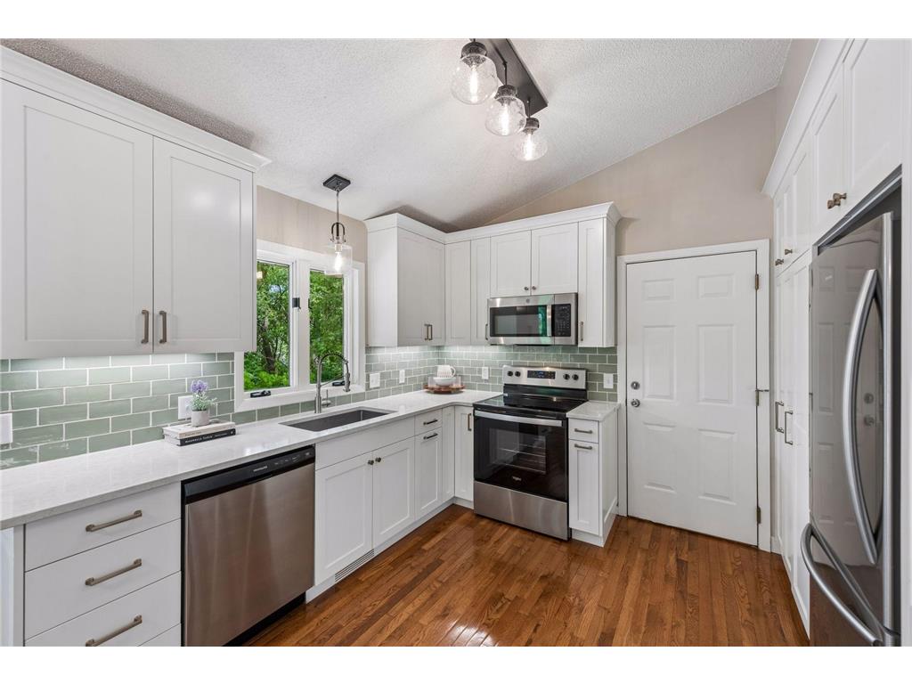 13710 5th Avenue N Plymouth MN 55441 7031643 image13