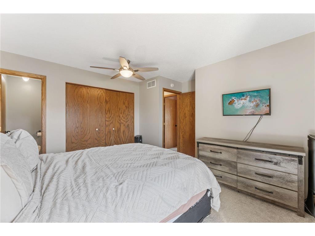 13717 Inglewood Avenue Savage MN 55378 7063250 image18