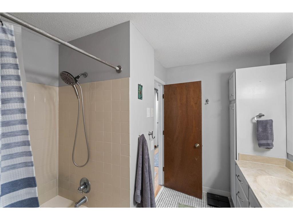 1372 Carling Drive #207 Saint Paul MN 55108 7107786 image24
