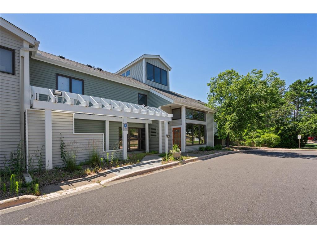 1372 Carling Drive #207 Saint Paul MN 55108 7107786 image25