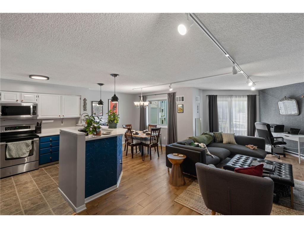 1372 Carling Drive #207 Saint Paul MN 55108 7107786 image4