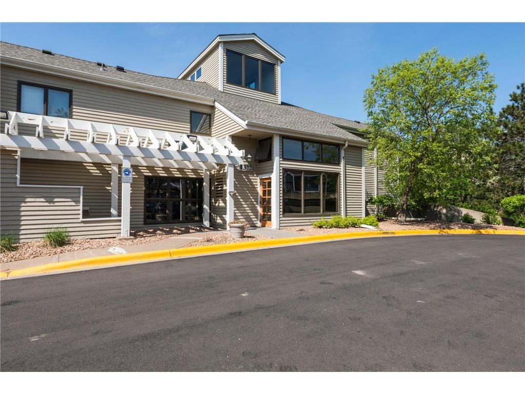 1372 Carling Drive 215, Saint Paul, MN 55108 MLS 6368309 Edina Realty