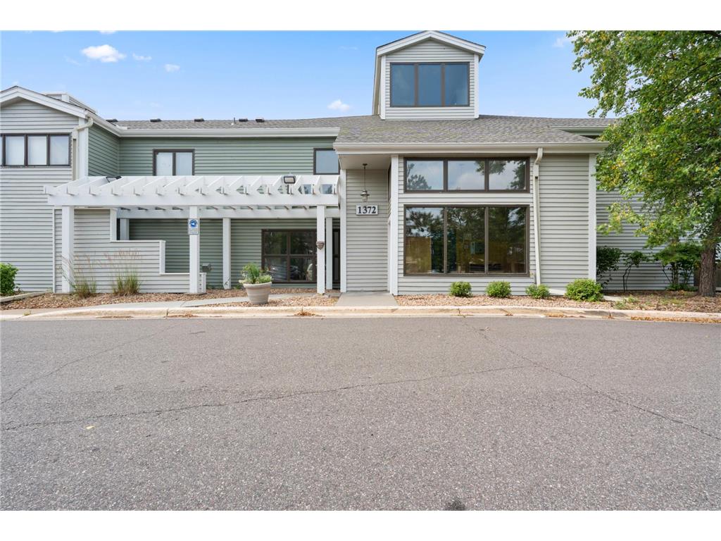 1372 Carling Drive #306 Saint Paul MN 55108 7107931 image1