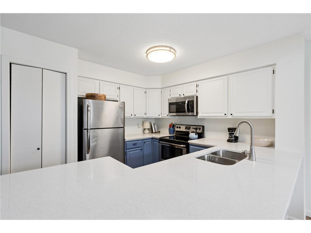 1372 Carling Drive #306 Saint Paul MN 55108 7107931 image15