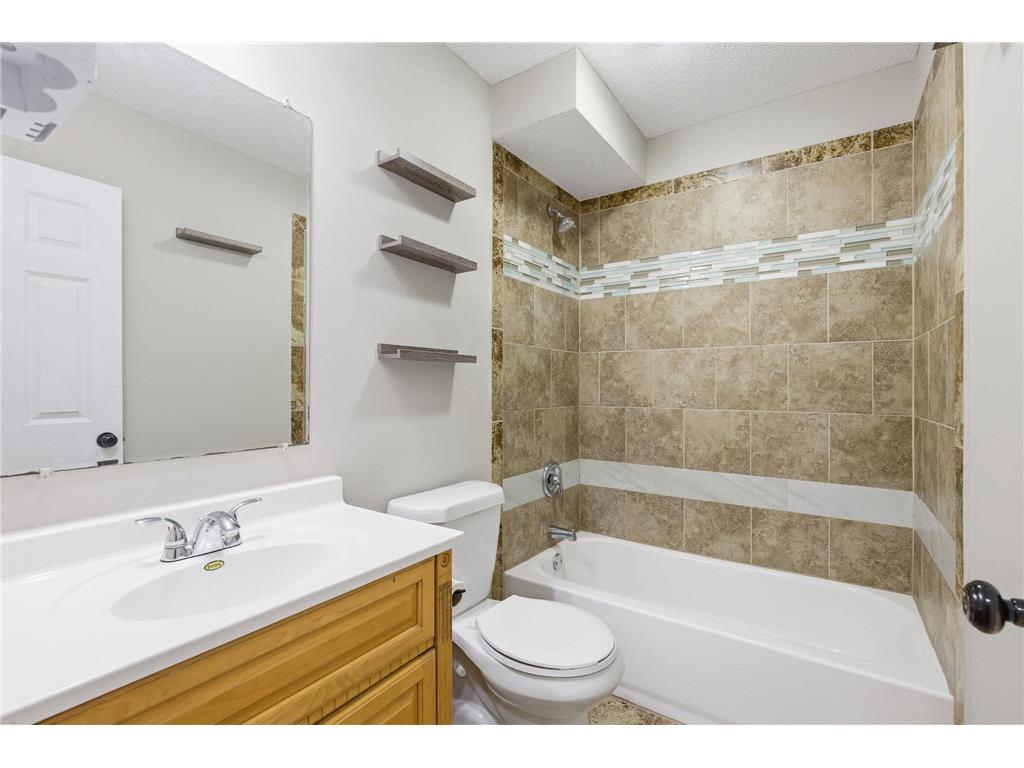 1372 Desoto Street Saint Paul MN 55130 7051964 image21