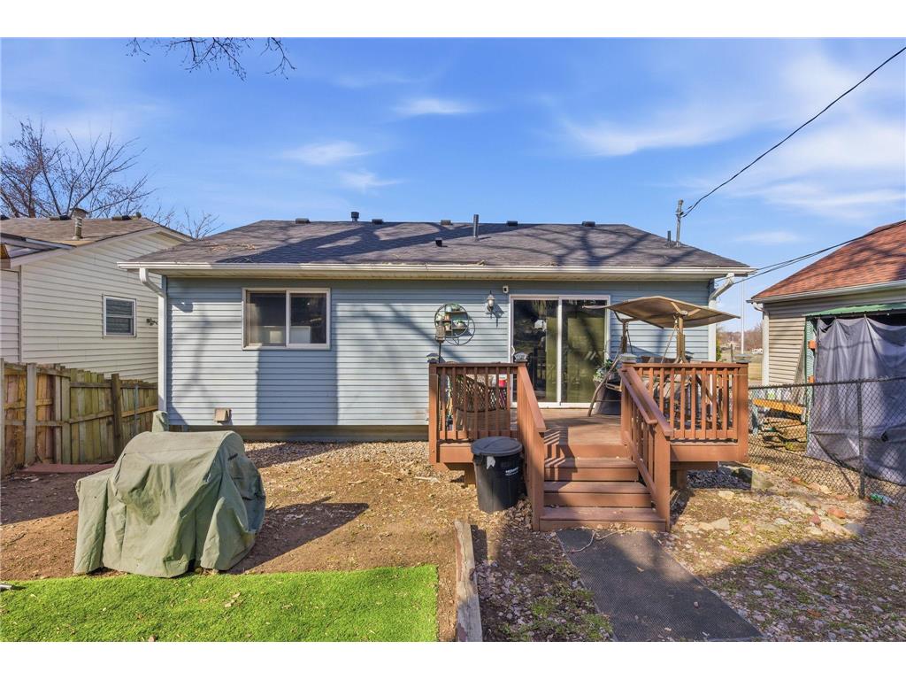 1372 Desoto Street Saint Paul MN 55130 7051964 image24