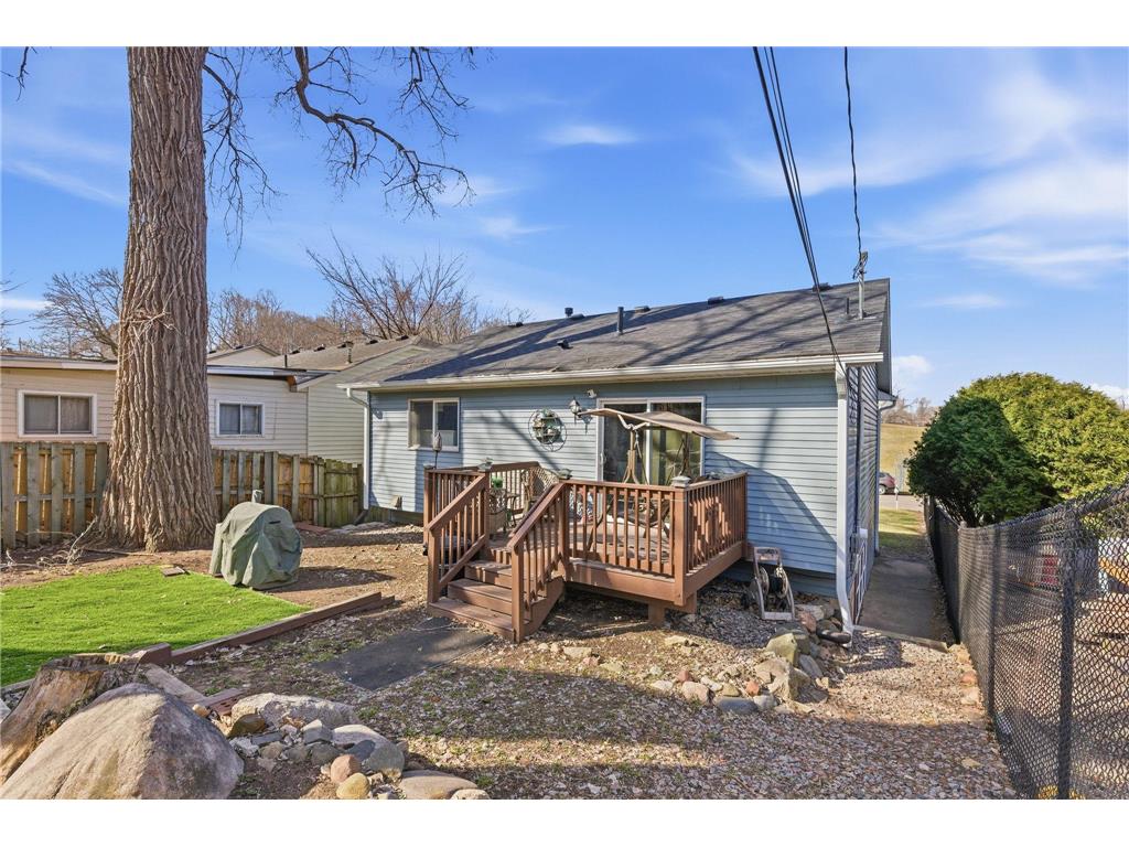 1372 Desoto Street Saint Paul MN 55130 7051964 image25