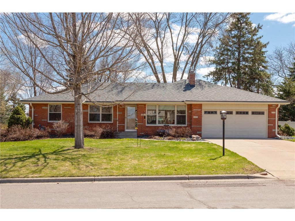 1372 Sextant Avenue W Roseville MN 55113 6331164 image1