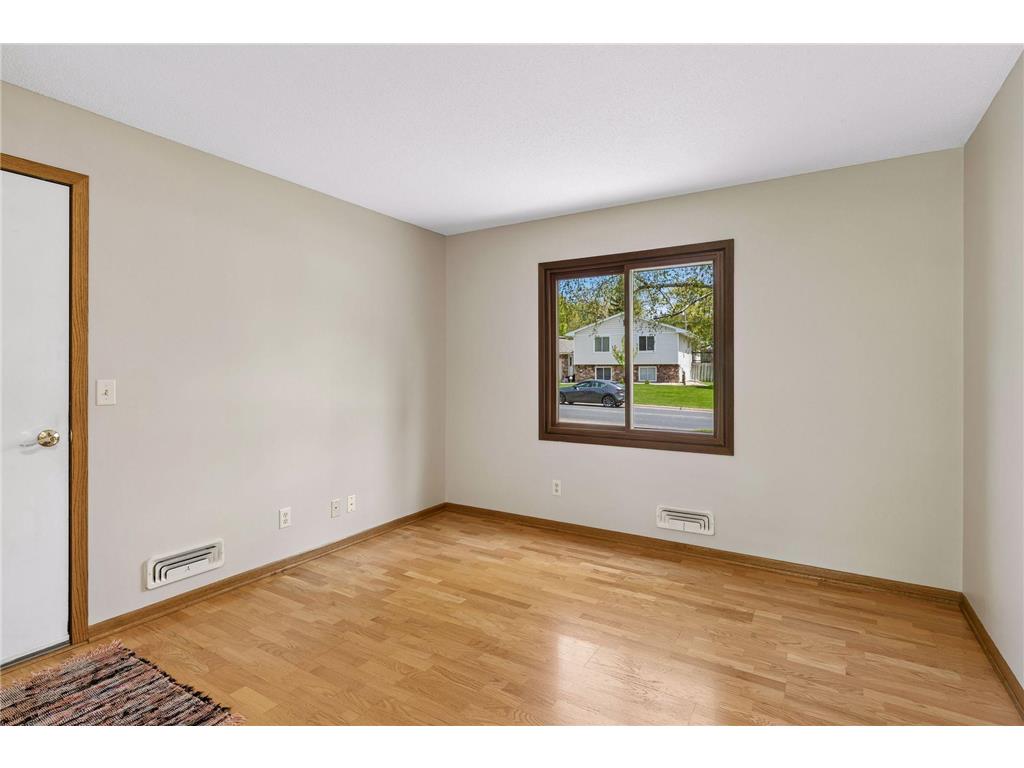 13720 Oakland Drive Burnsville MN 55337 7066374 image18