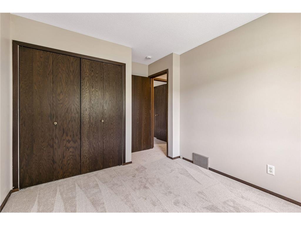 13720 Oakland Drive Burnsville MN 55337 7066374 image30