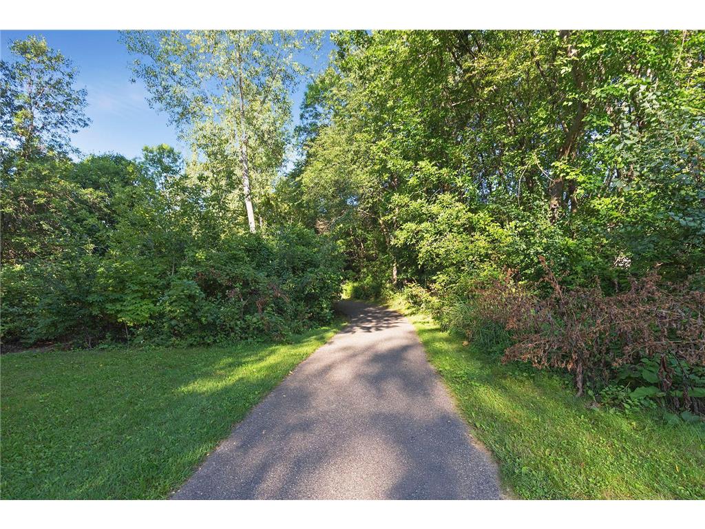 13720 Oakland Drive Burnsville MN 55337 7066374 image59