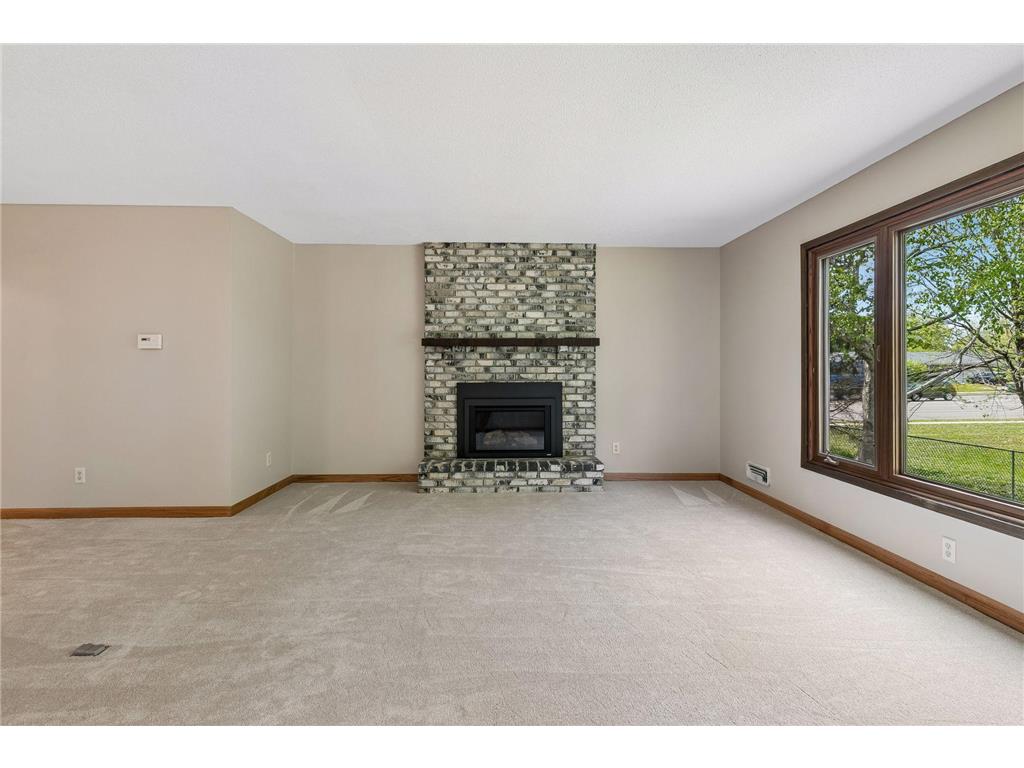 13720 Oakland Drive Burnsville MN 55337 7066374 image8