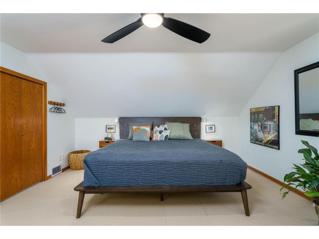 1373 Avon Street N Saint Paul MN 55117 7088739 image18