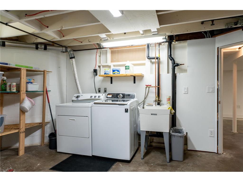 1373 Avon Street N Saint Paul MN 55117 7088739 image25